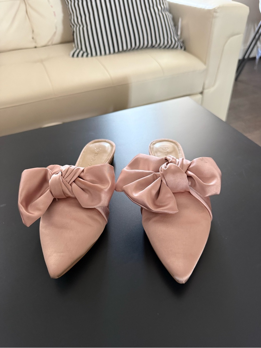 Pink Bow Pointed-Toe Slip-On Mules Size: 8.5